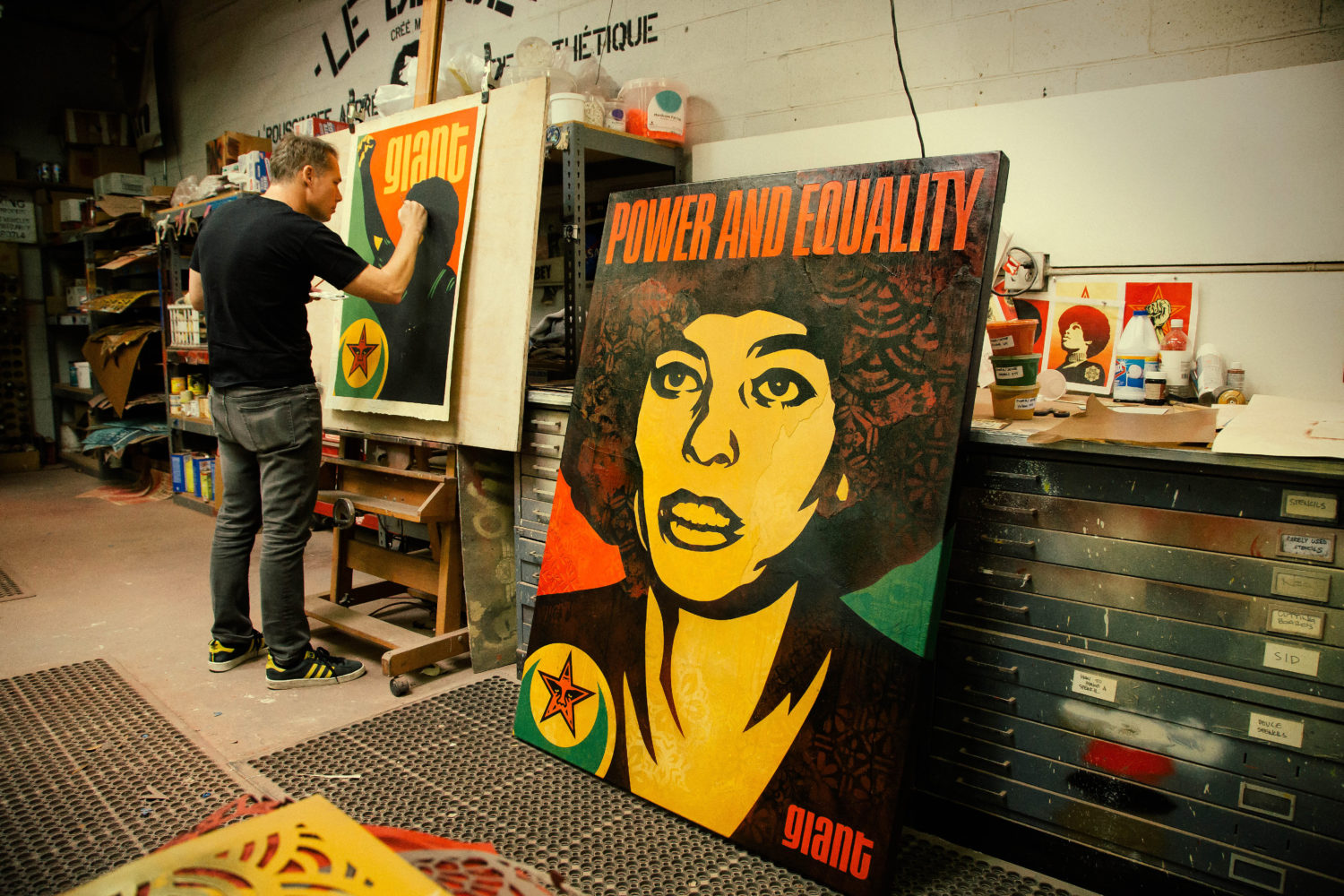 shepard fairey in the studio courtesy of over the influence 981872