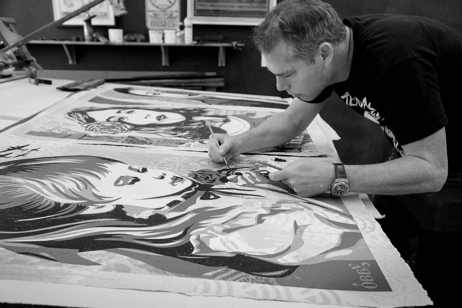 shepard fairey in the studio courtesy of the artist and over the influence 331730