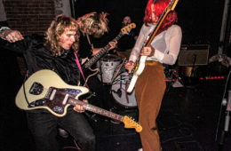 feels photo by cameron acosta 896397