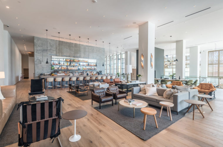 ever bar interior 380203