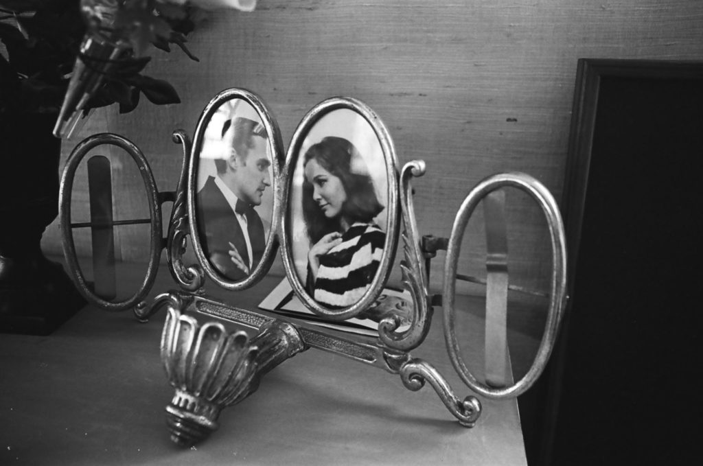 hopper brooke and dennis silver frame 1965.jpg 945365