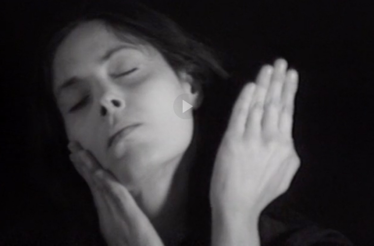 Art Pick: Gagosian Broadcasts 38 Hannah WIlke Gestures 1974