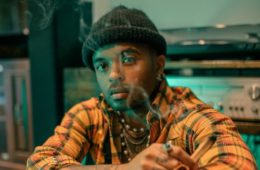 Bobby Brackins cropped