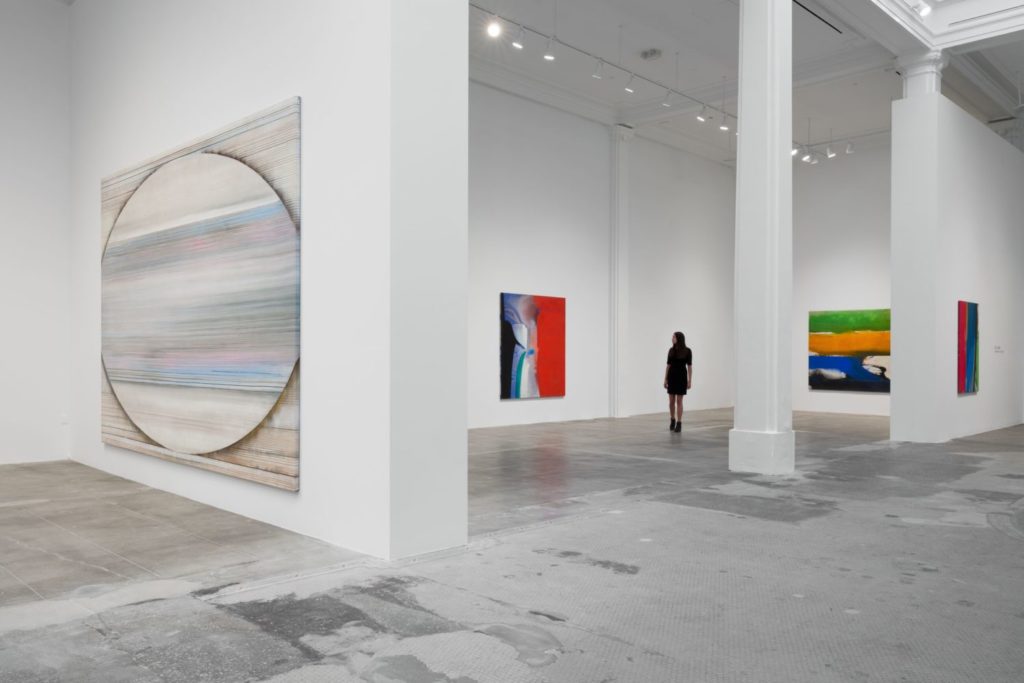 Installation view ‘Ed Clark. Expanding the Image’ Hauser Wirth Los Angeles 2020 © The Estate of Ed Clark. Courtesy the Estate and Hauser Wirth. Photo by Fredrik Nilsen 3