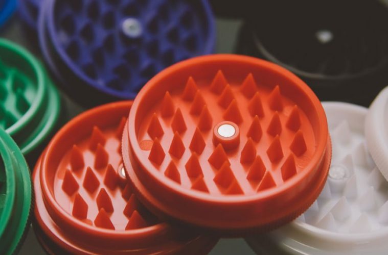 Here’s Why You Using A Weed Grinder Is A No-Brainer 38 these are the 7 cutest grinders on amazon 1068x580 1