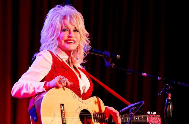 Here’s Why Dolly Parton Gets Up At 3 AM Every Day 38 Heres Why Dolly Parton Gets Up At 3AM Every Morning e1607456646817