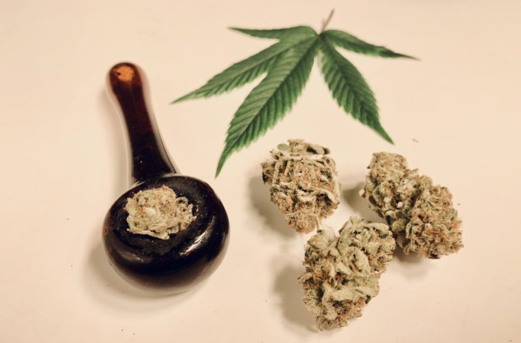 A Guide To Buying Your First Marijuana Smoking Piece 38 a guide to buying your first marijuana smoking piece