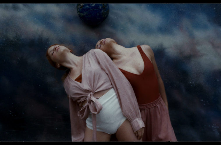 Pássaro Distante Director Gabriela Mo DP Larissa Zaidan Featuring Luanna Gondim Maitê Nunes