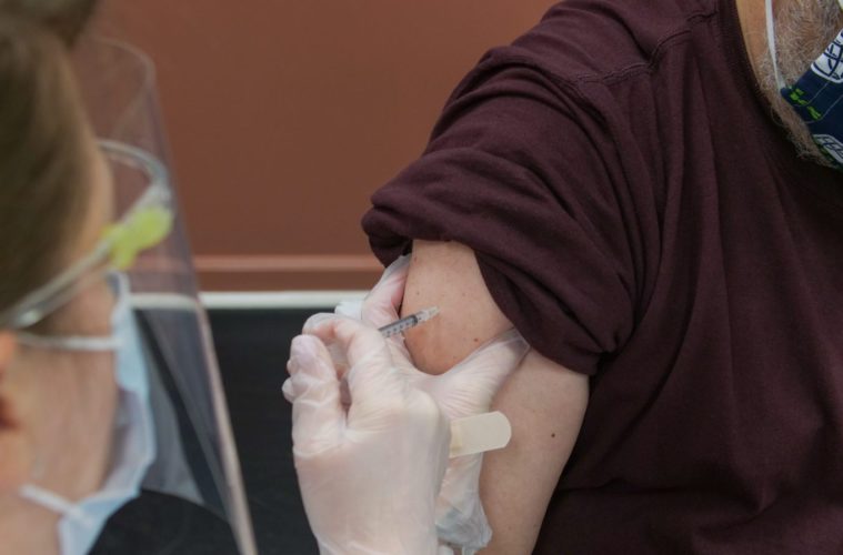Is Catching COVID Better Protection Than The Vaccine? Here’s What Experts Think 38 Needle