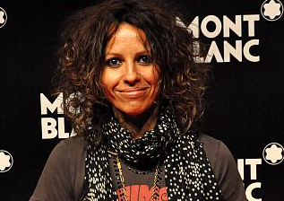 Rock 'N' Relief Gets to the CORE of the Vaccination Efforts 38 LindaPerry NickStep