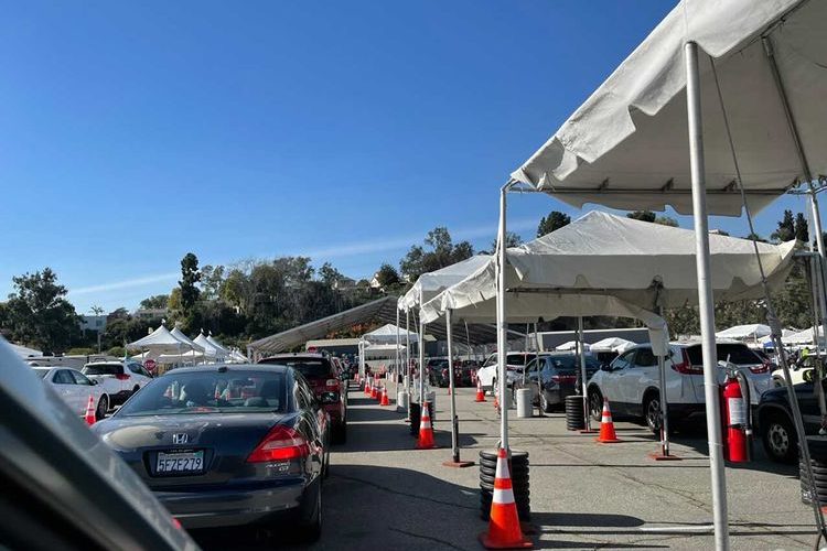 Dodger Stadium Reopens Its Mass COVID-19 Test Site 38 Dodger stadium vaccination site