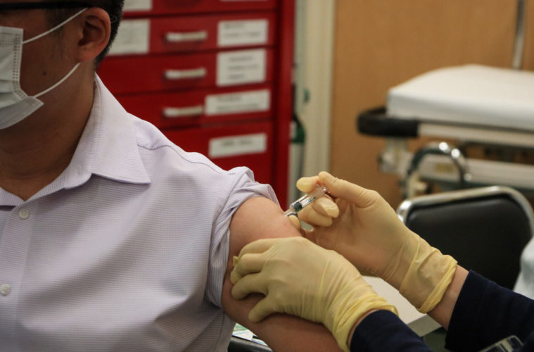 Los Angeles Will Resume Using The Johnson & Johnson Vaccine Saturday 38 macau photo agency vaccine unsplash