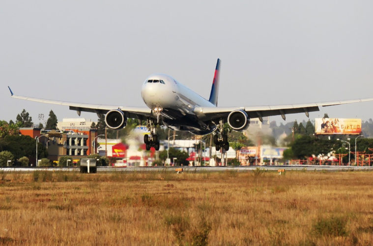 FBI Investigating Attempted Hijacking of Flight From LAX to Nashville 38 delta lax media