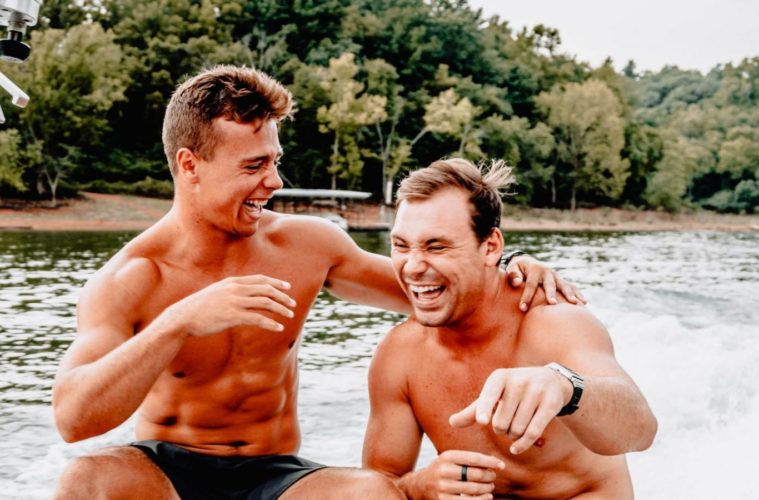 5 Of The Best Date Apps For LGBTQ+ 38 happy pride here are 5 lgbtq dating apps scaled e1622659857916