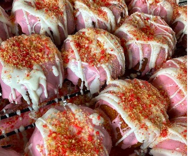 No Crumb Left Behind: Black Restaurant Week Kicks Off On Friday, August 6 38 Bossy Bundts Strawberry Crunch cakes
