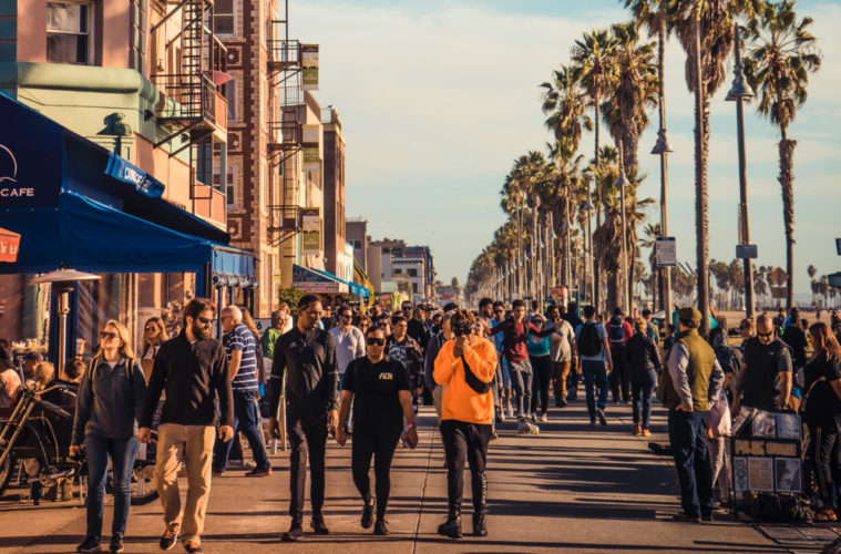 tommaso teloni venice beach unsplash