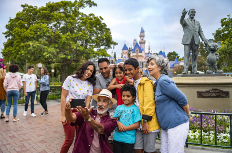 Disneyland Brings Back 3-Day SoCal Resident Passes For $67 Per Visit 38 disneyland