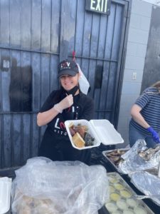 Feeding The Unhoused Of Skid Row With Local Lov - Here’s What’s Popping Up 40 Skid Row