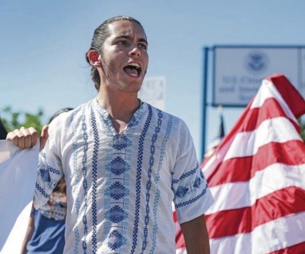 Nationwide Labor Pause Planned In 'Day Without Immigrants' Protest 38 dia sin immigrantes