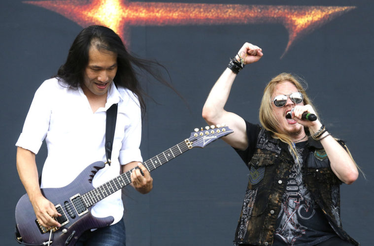 Extreme Power Metal with Dragonforce