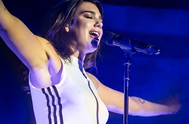 Dua Lipa with Dual Forum Shows 38 Dua Lipa with Dual Forum Shows