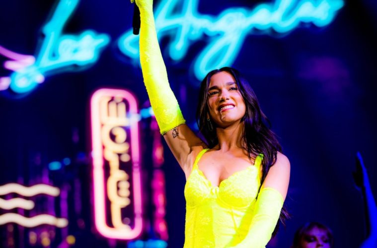 Dua Lipa (and Lobster) Wow the Forum 38 Dua Lipa (and Lobster) Wow the Forum