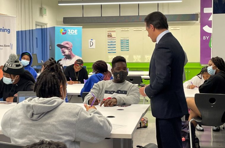 LAUSD Extends Upcoming School Year For Students To 'Catch Up' After Pandemic 38 carvalho lausd students