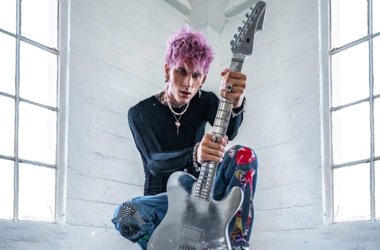 Mainstream Sellout Machine Gun Kelly at Forum