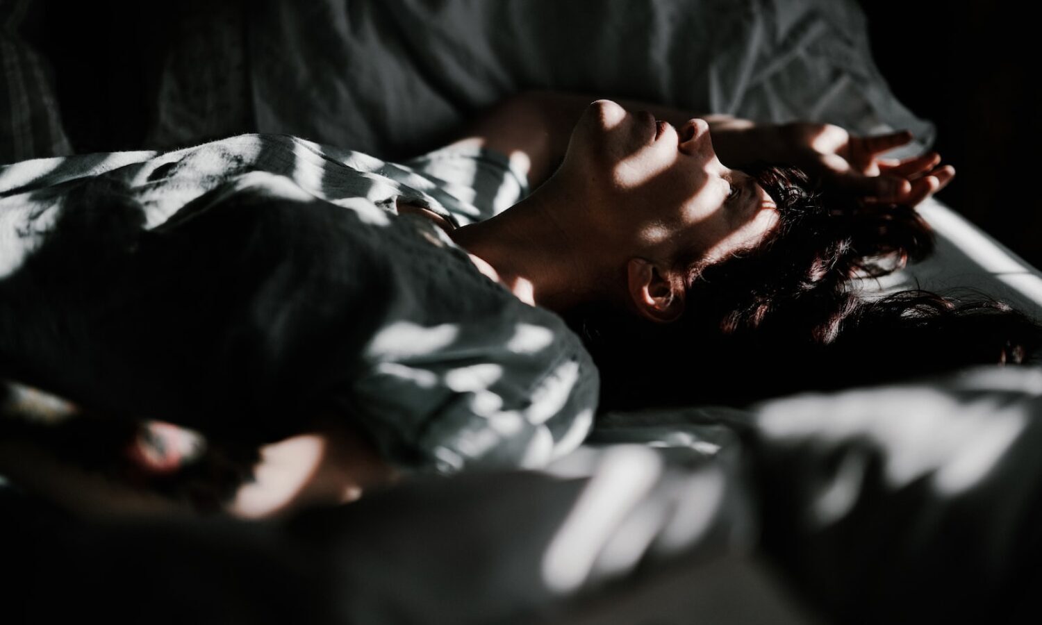 Sleeping Less Than This Many Hours A Night Is Linked With Various Health Issues 37 sleeping less than this amount of time linked with various health problems e1666220100895