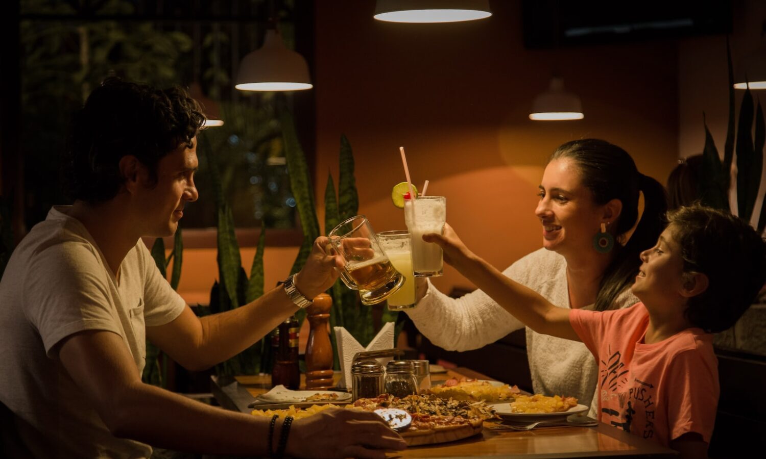 Eating Dinner At This Time Is Best For Weight Loss, Finds New Study 37 study says eating dinner at this time is best for weight loss e1665533173182