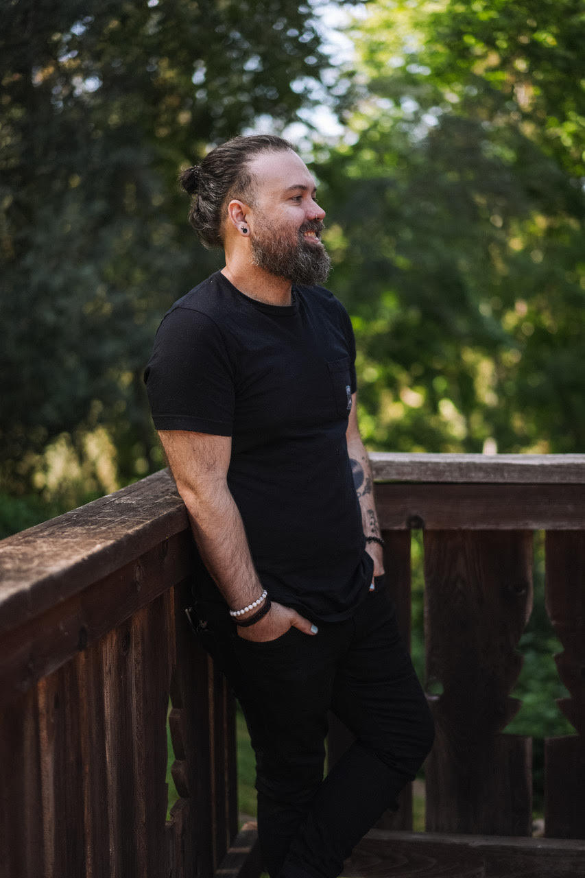 Justin Hale, Top Ranked Indie Author, Turned His Worst Situations Into a Book of Hope 38 unnamed 2 Jay Jay