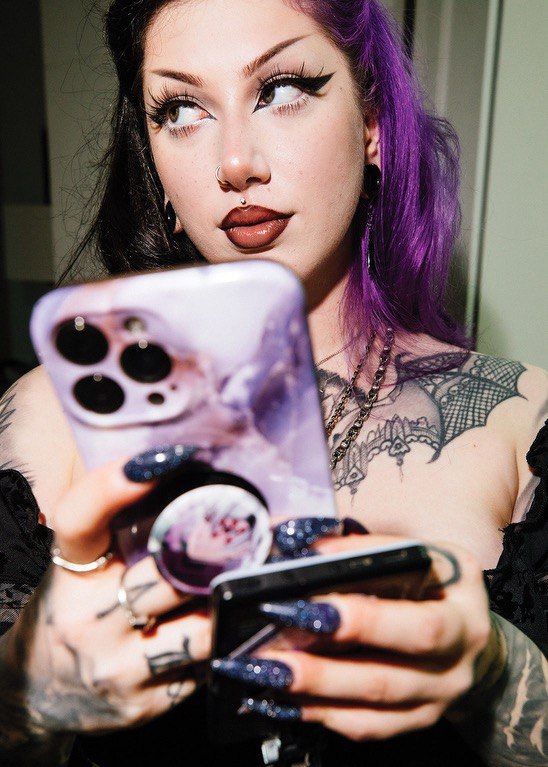 How Ravengriim Leads the Alt Scene on the Social Media Frontier 37 photo 4 2023 12 04 20 23 04