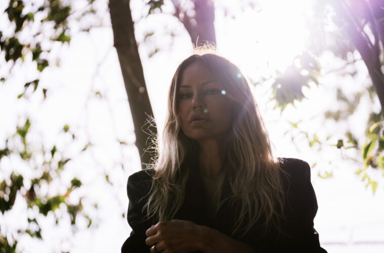Deborah De Luca Plays Hard Pop 38 DDL