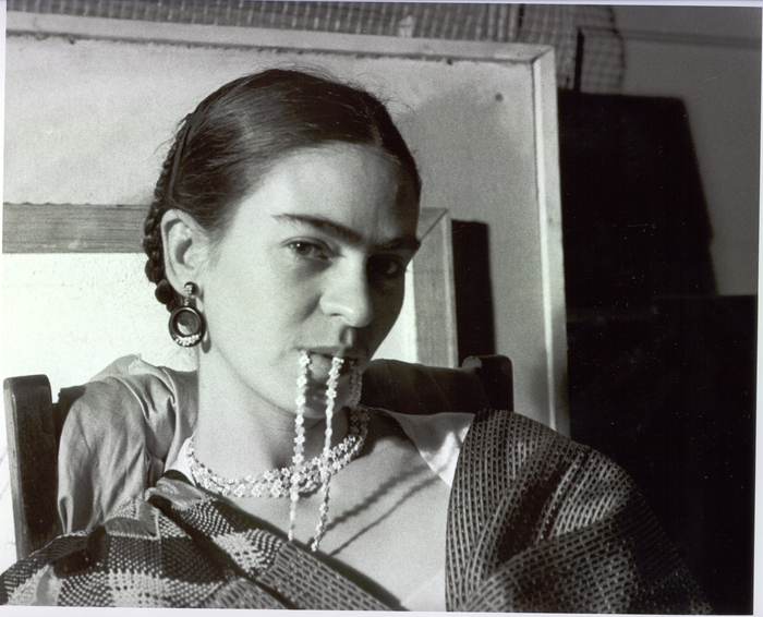 An Inventive New Documentary Gives Us <I>FRIDA</i> In Her Own Words 41 1933 Credit Photo by Lucienne Bloch Courtesy Old Stage Studios