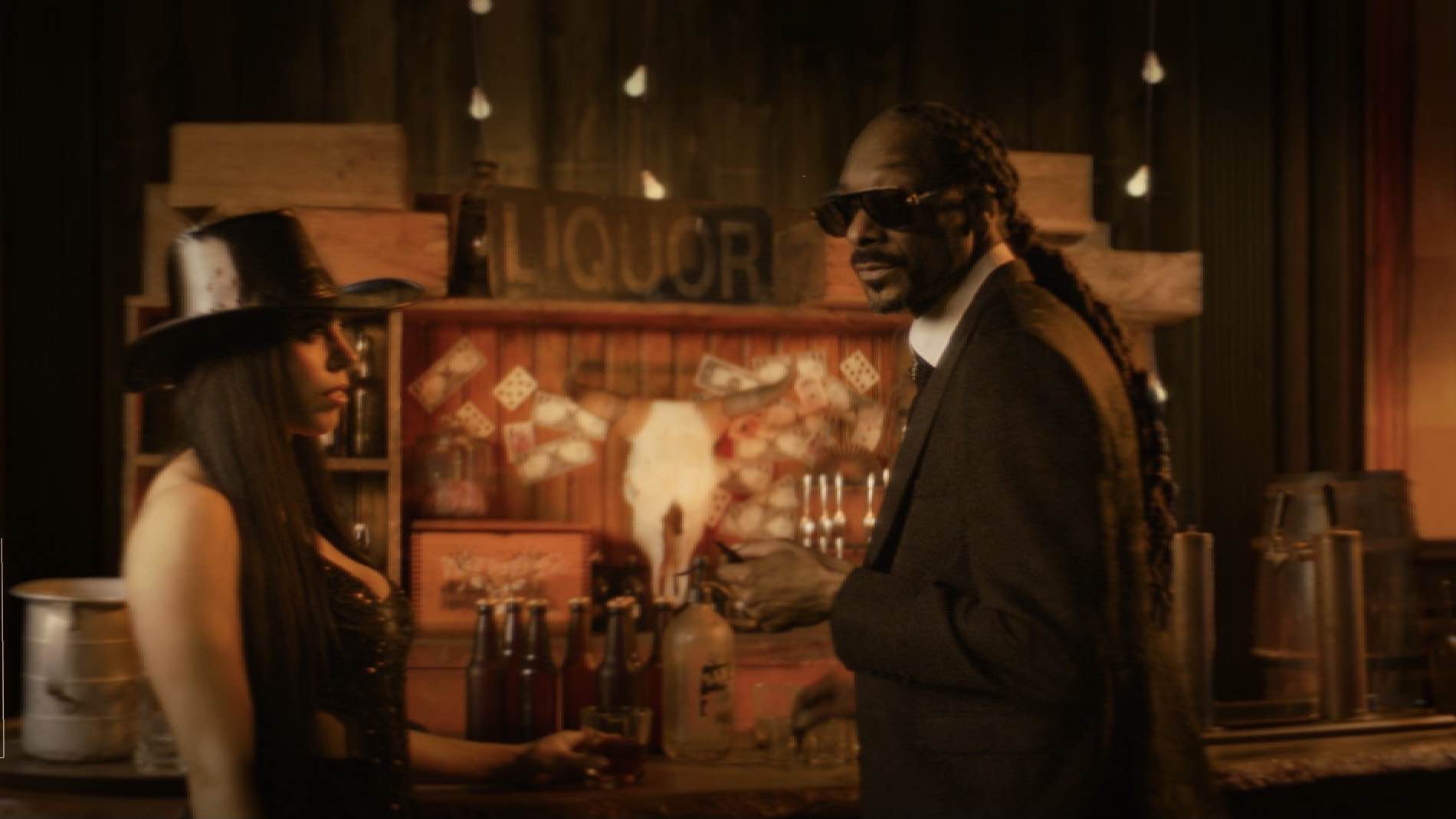 From Sketch to Screens: Crafting Music Video Designs with Carrie J. Liu 43 Snoop Dogg Me Gusta Latina