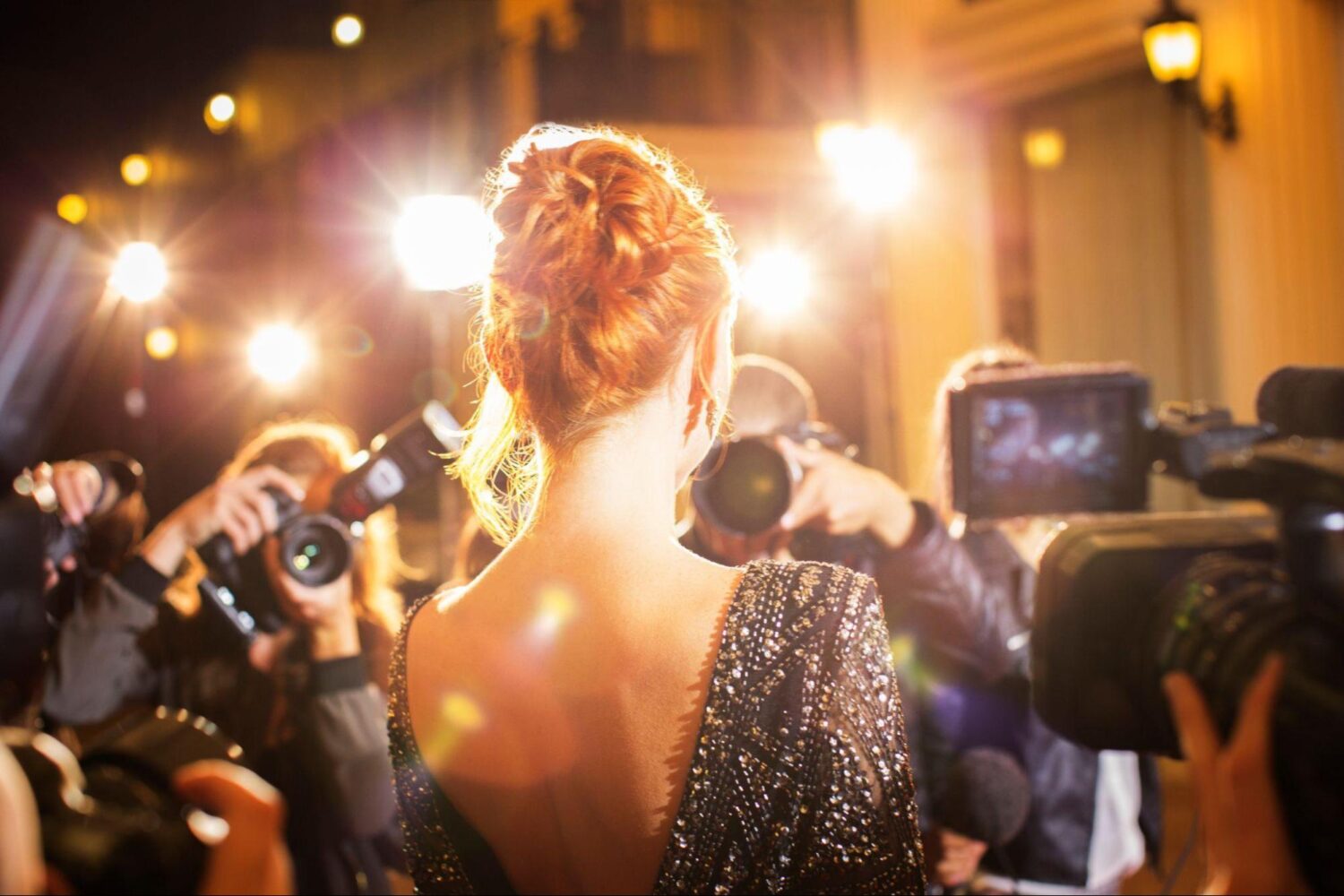 Transform Your Look: How to Emulate Celebrity Styles with the Perfect Wig 37 image1 3
