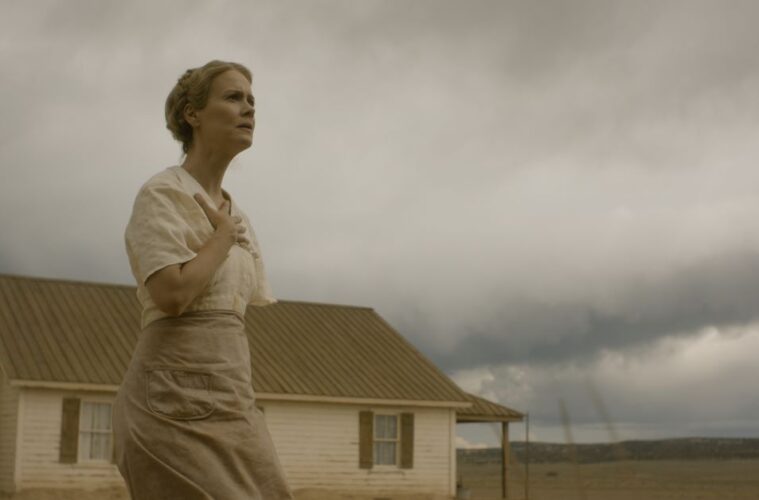 Hold Your Breath 01 Searchlight Pictures