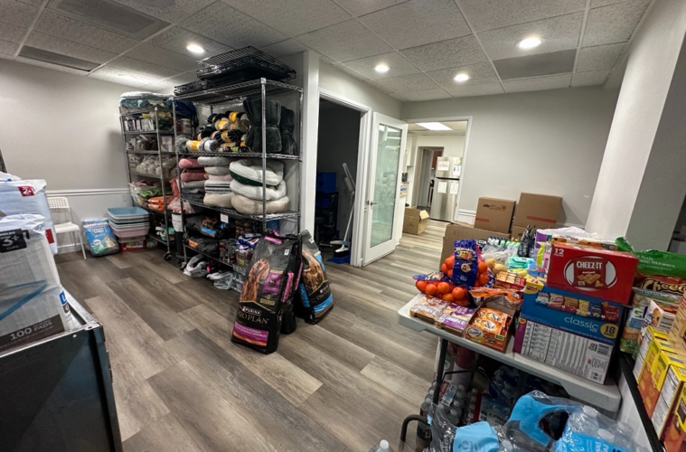 Best Friends Animal Society Activates Pet Pantry Locations For Wildfire Disaster Relief 38 Wildfire