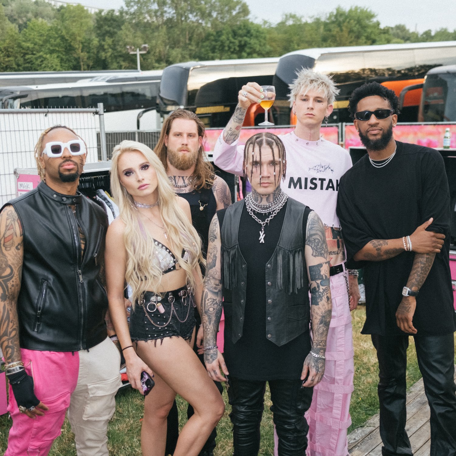 Guitar Phenom Sophie Lloyd Shreds the Whisky in her U.S. Debut 46 pinkpop @samcahill 15