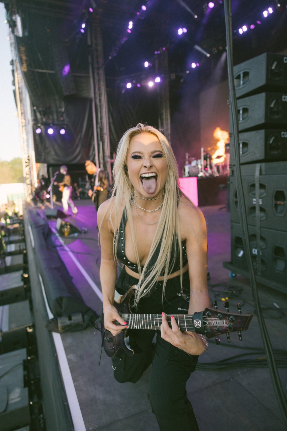 Guitar Phenom Sophie Lloyd Shreds the Whisky in her U.S. Debut 43 turku @samcahill 129 2