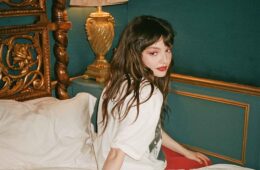 1 Lauren Mayberry Charlotte Patmore