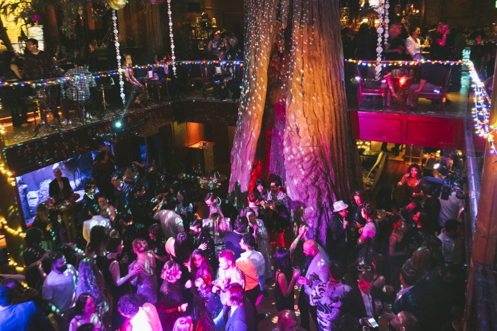Los Angeles Valentine's Day Guide 2025 46 CliftonsRepublic1 EVENTBRITE NYE357 cropped