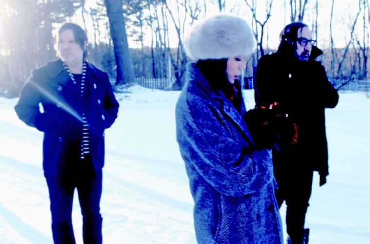 032525 HEAVENsnowstill1 fr BC rev