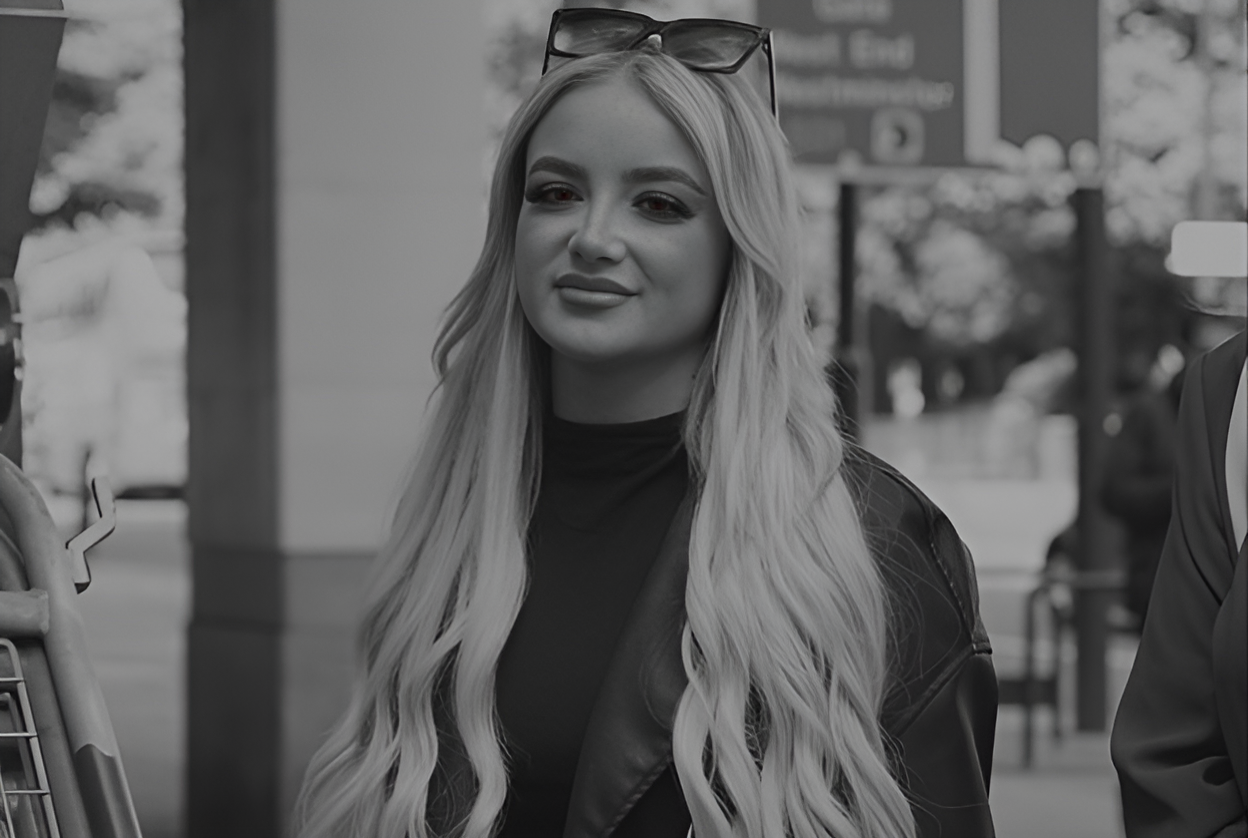 British OnlyFans Creator Fulfills Community Service Requirements 38 British OnlyFans Creator Fulfills Community Service Requirements Picsart AiImageEnhancer