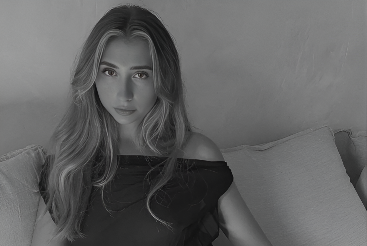 Most OnlyFans Stars Use Stage Names So Why Doesnt Lily Phillips