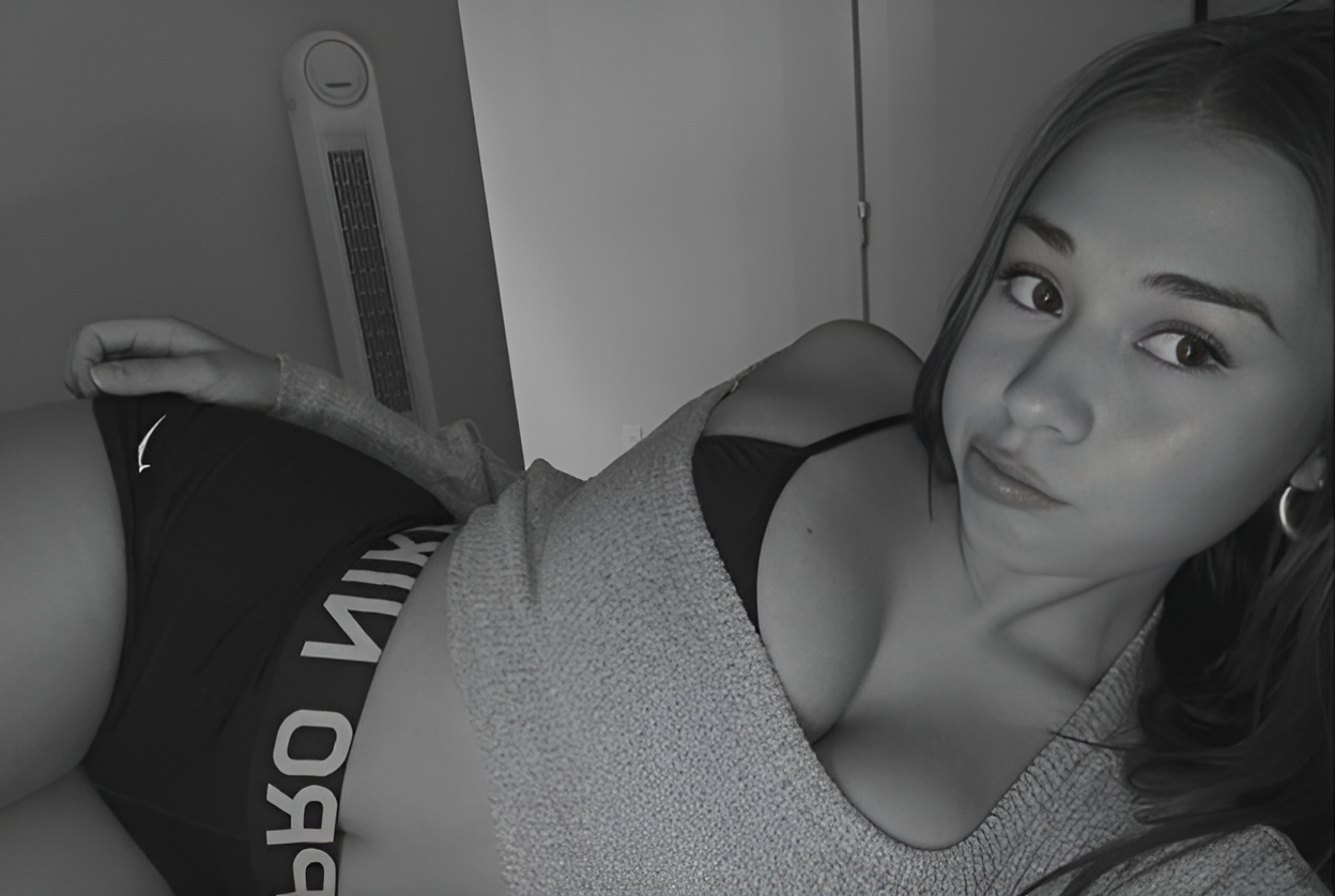 OnlyFans Star Sophie Rain Has Been Hinting At A Collab With Drake 1