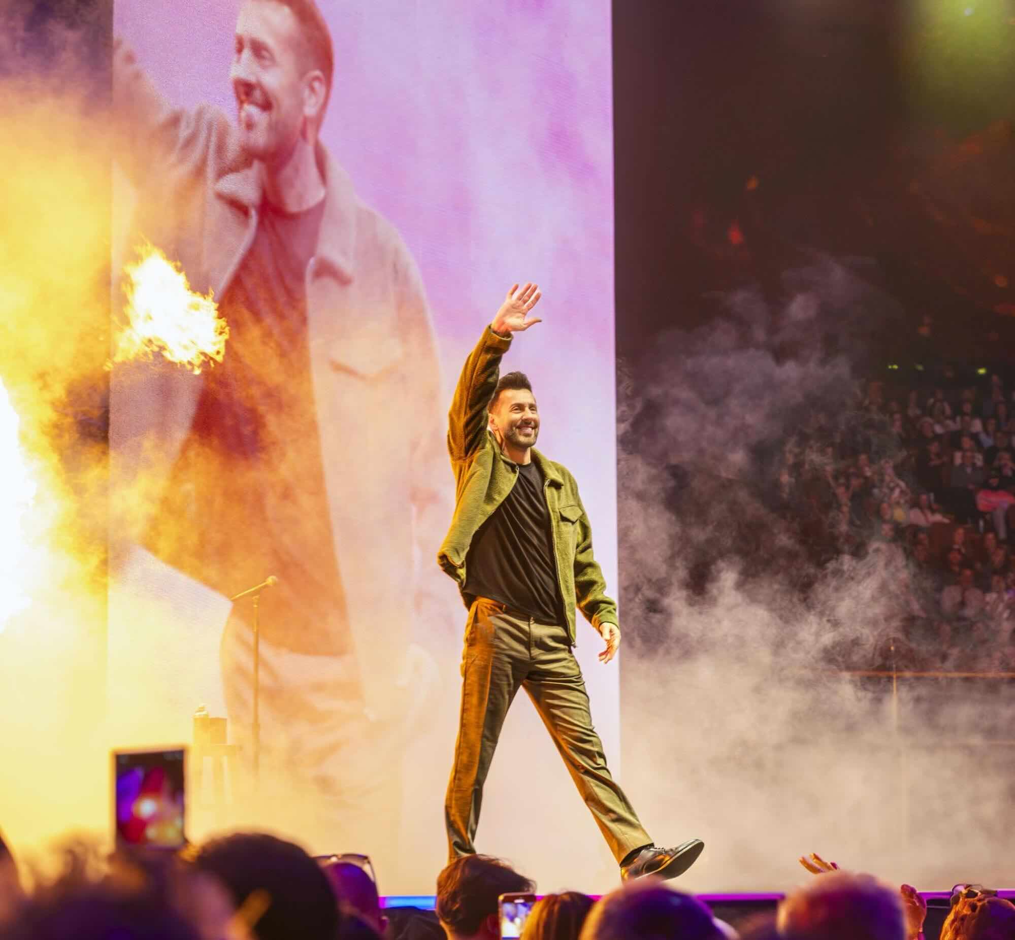 Max Amini Brings the House Down at the Iconic Kia Forum 38 image1 06 12 25