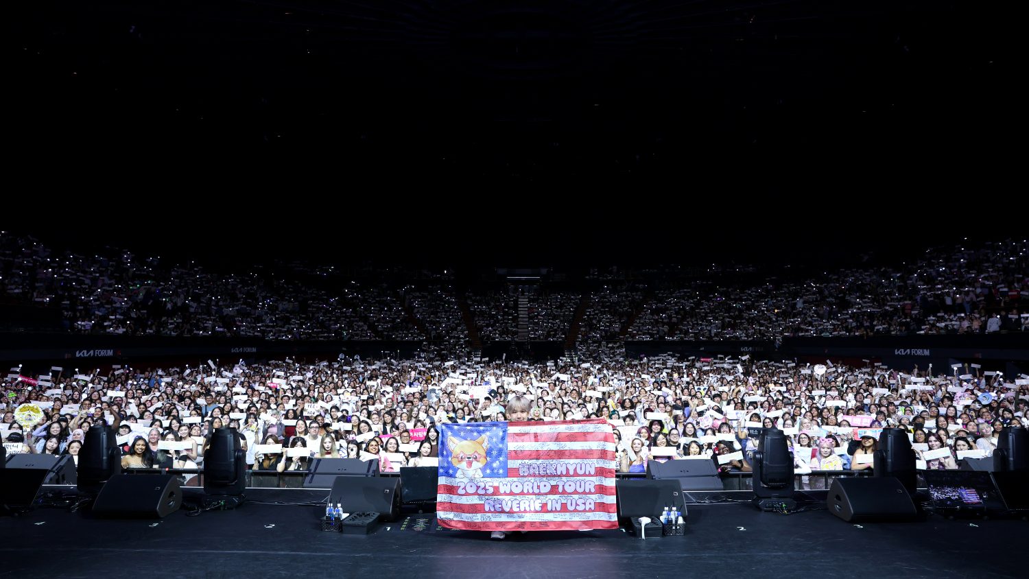 BAEKHYUN Packs the Kia Forum for His ‘Reverie’ Tour 38 IMG 1627