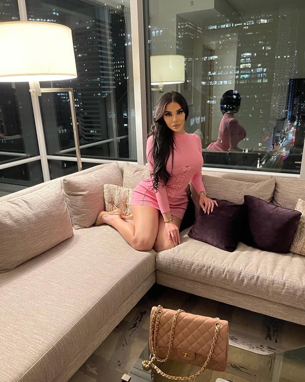One Woman Ended Up With a CIA Agent For A Sugar Daddy 38 One Woman Ended Up With a CIA Agent For A Sugar Daddy