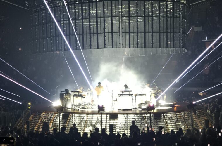 Tame Impala Closes the U.S. Deadbeat Tour with a Psychedelic Masterpiece at the Kia Forum 38 Tame Imapala Nov. 17 2025 Kia Forum Mark Stefanos 1